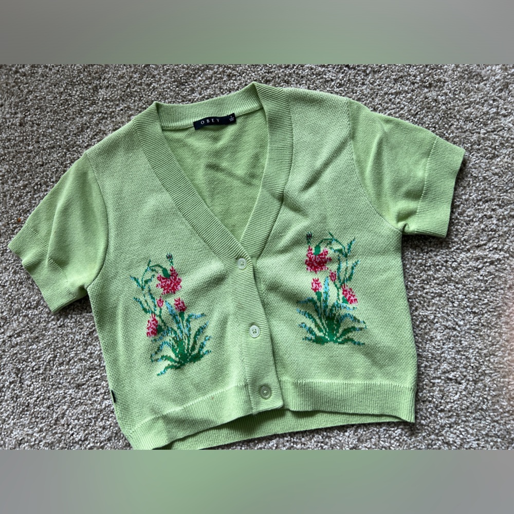 Pastel lime green cropped cardigan